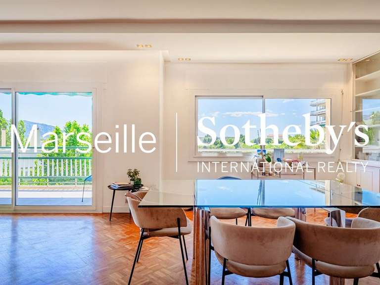 Appartement Marseille 8e - 3 chambres - 179m²
