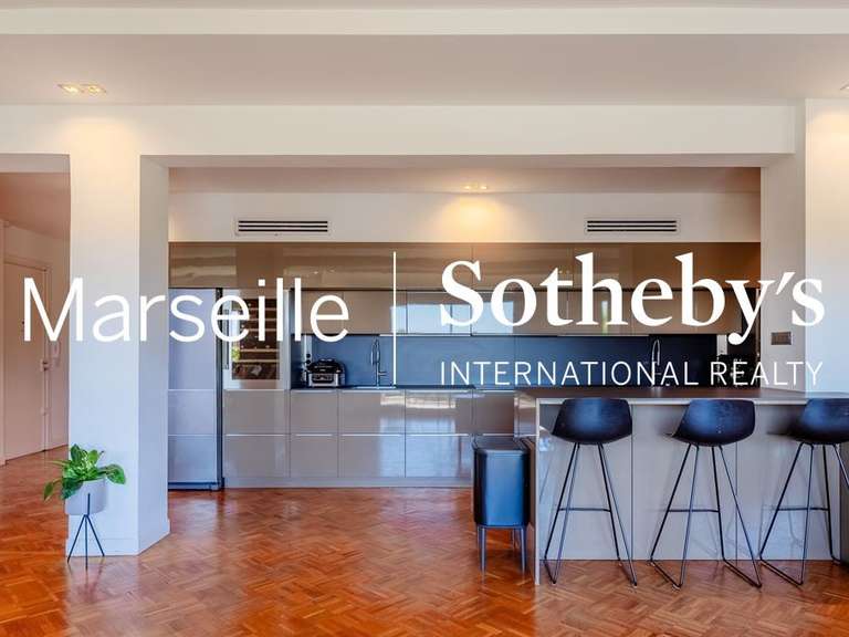 Appartement Marseille 8e - 3 chambres - 179m²