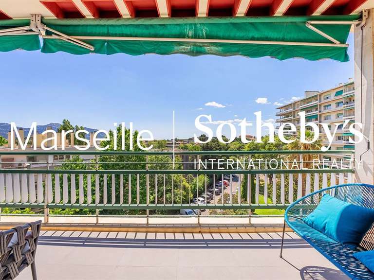 Appartement Marseille 8e - 3 chambres - 179m²