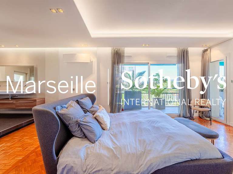 Appartement Marseille 8e - 3 chambres - 179m²