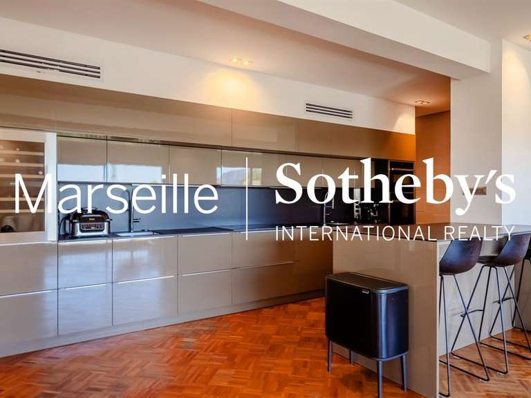 Appartement Marseille 8e - 3 chambres - 179m²