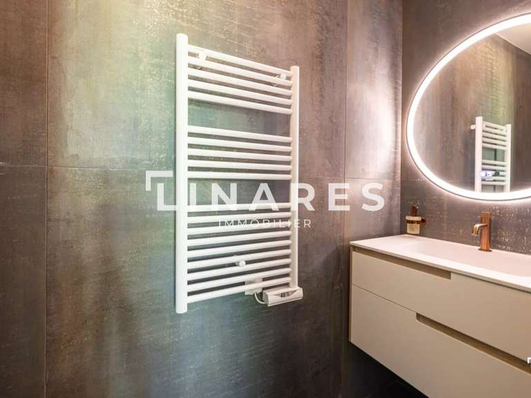 Appartement Marseille 8e - 3 chambres - 90m²