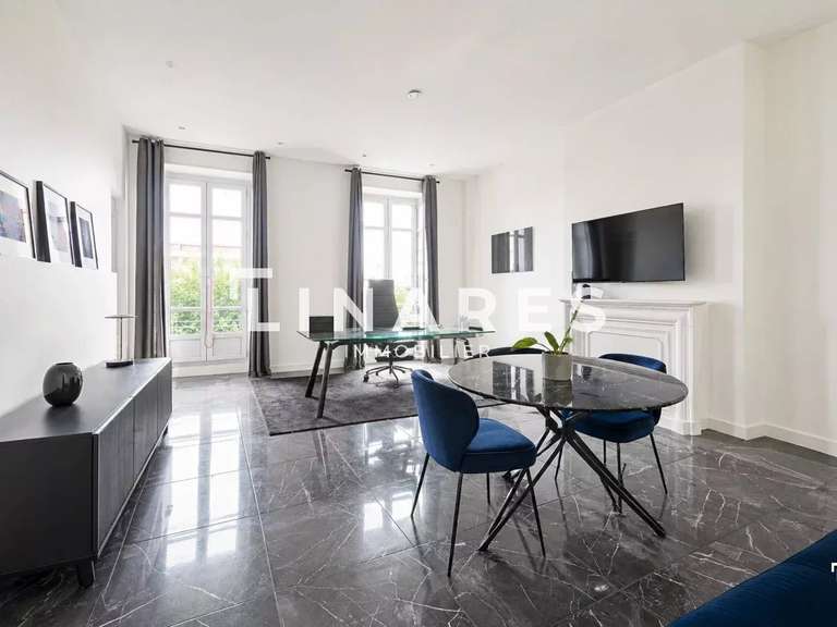 Appartement Marseille 8e - 4 chambres - 221m²