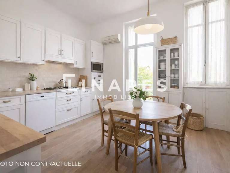 Appartement Marseille 8e - 4 chambres - 211m²