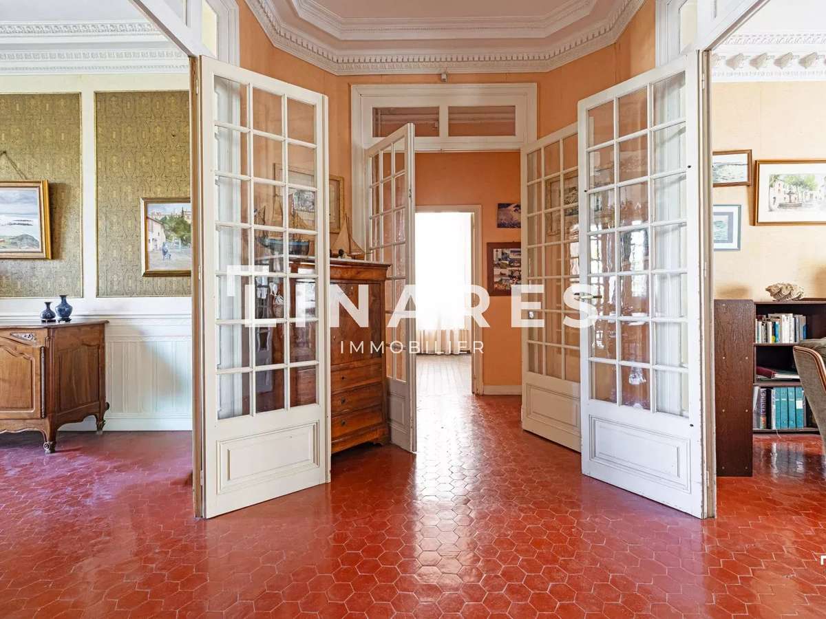 Apartment Marseille 8e