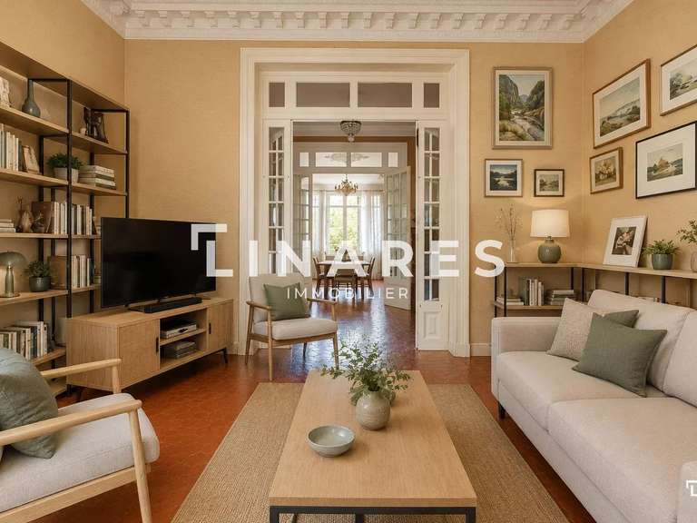 Appartement Marseille 8e - 4 chambres - 211m²