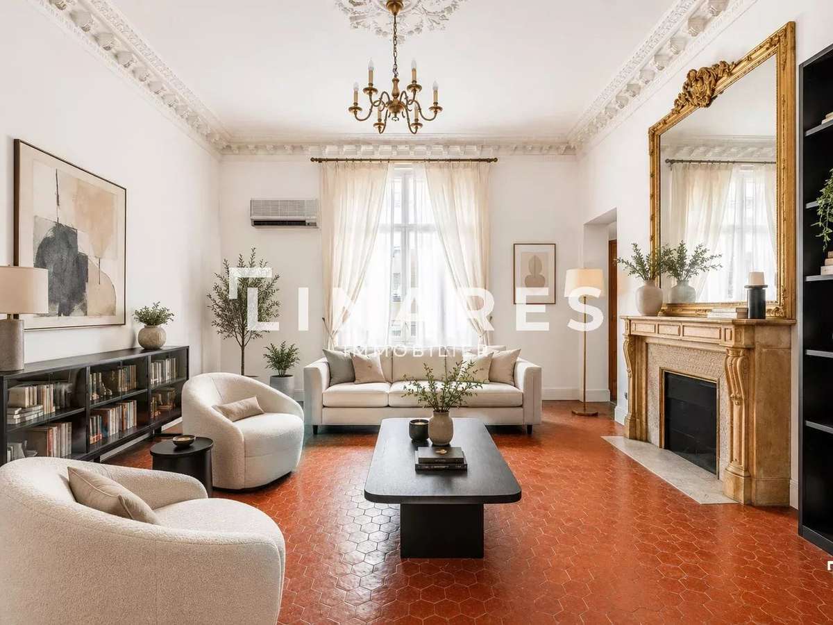 Apartment Marseille 8e