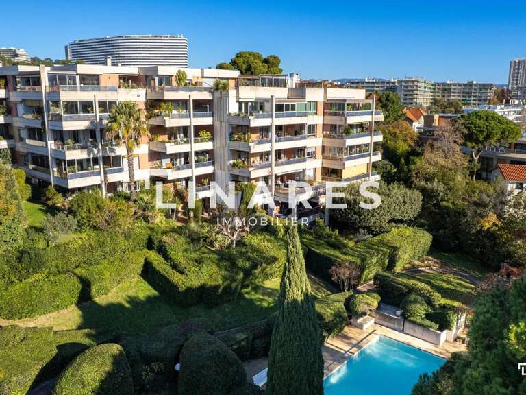 Appartement Marseille 8e - 5 chambres - 202m²