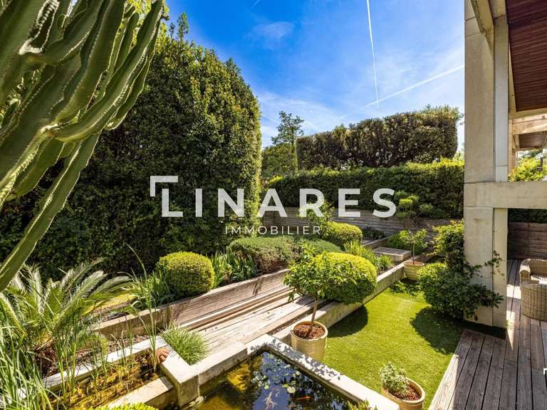 Appartement Marseille 8e - 5 chambres - 202m²