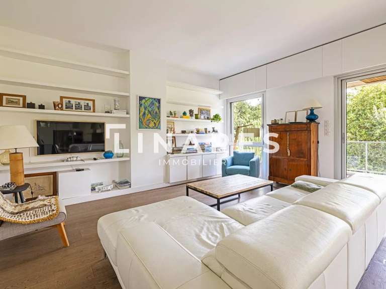 Appartement Marseille 8e - 5 chambres - 202m²