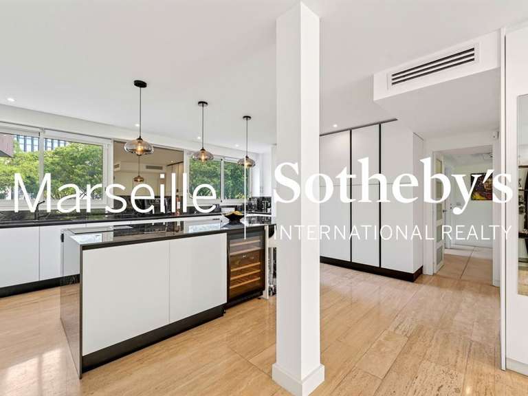 Appartement Marseille 8e - 3 chambres - 115m²