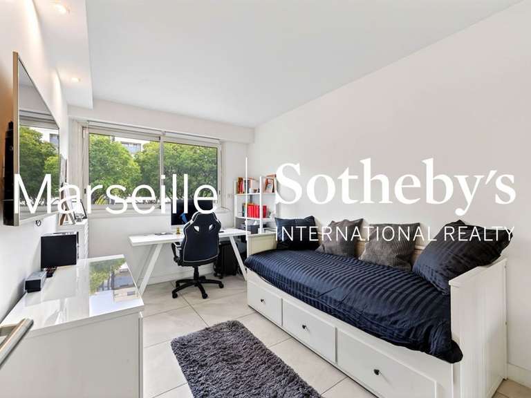 Appartement Marseille 8e - 3 chambres - 115m²
