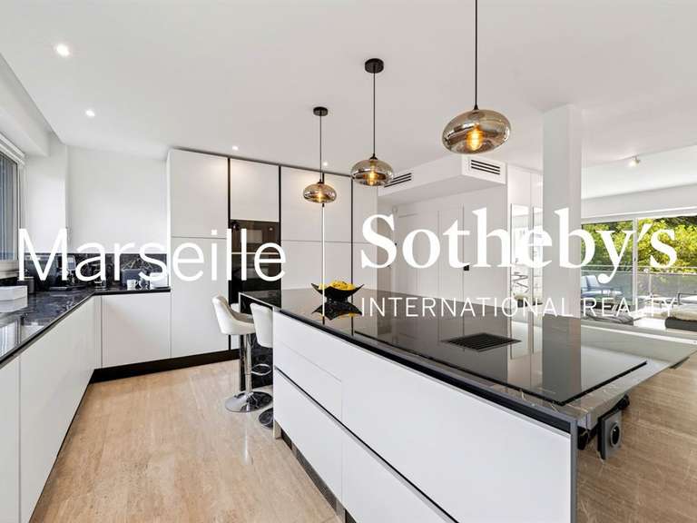 Appartement Marseille 8e - 3 chambres - 115m²
