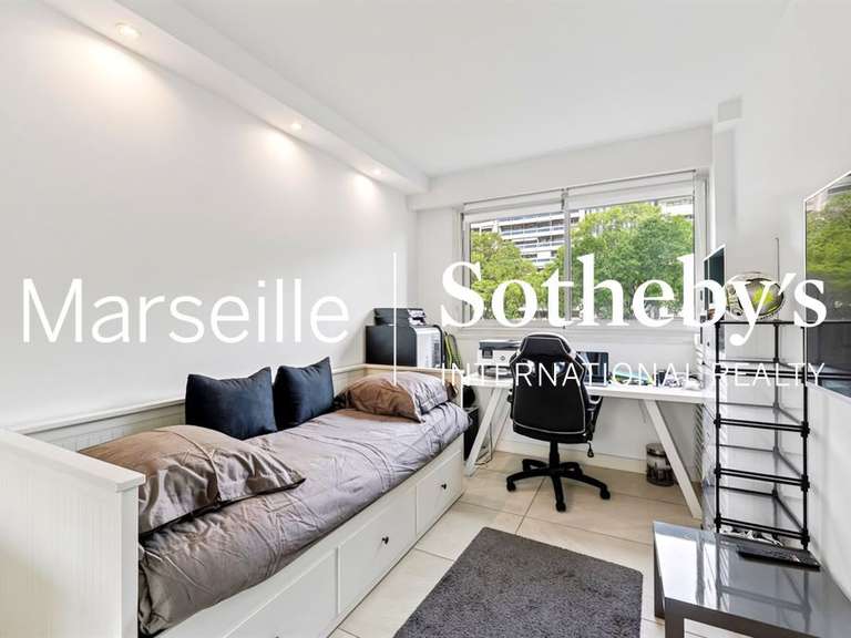 Appartement Marseille 8e - 3 chambres - 115m²