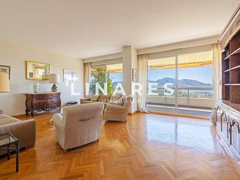 Apartment Marseille 8e - 2 bedrooms - 138m²