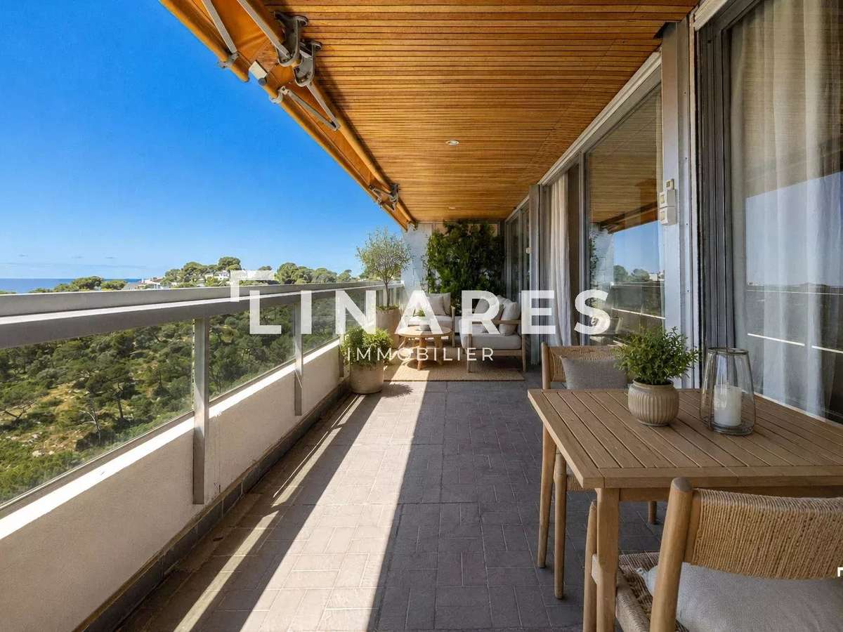 Apartment Marseille 8e