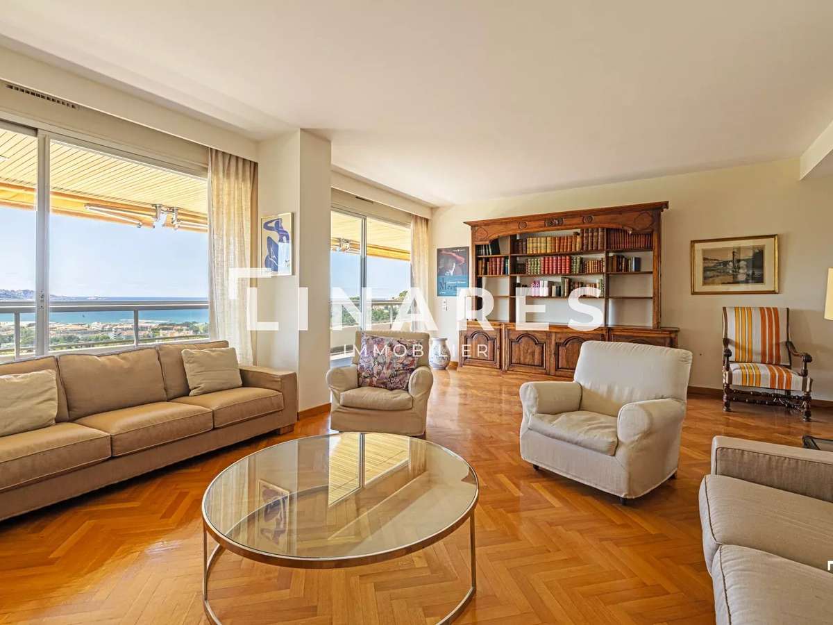 Apartment Marseille 8e