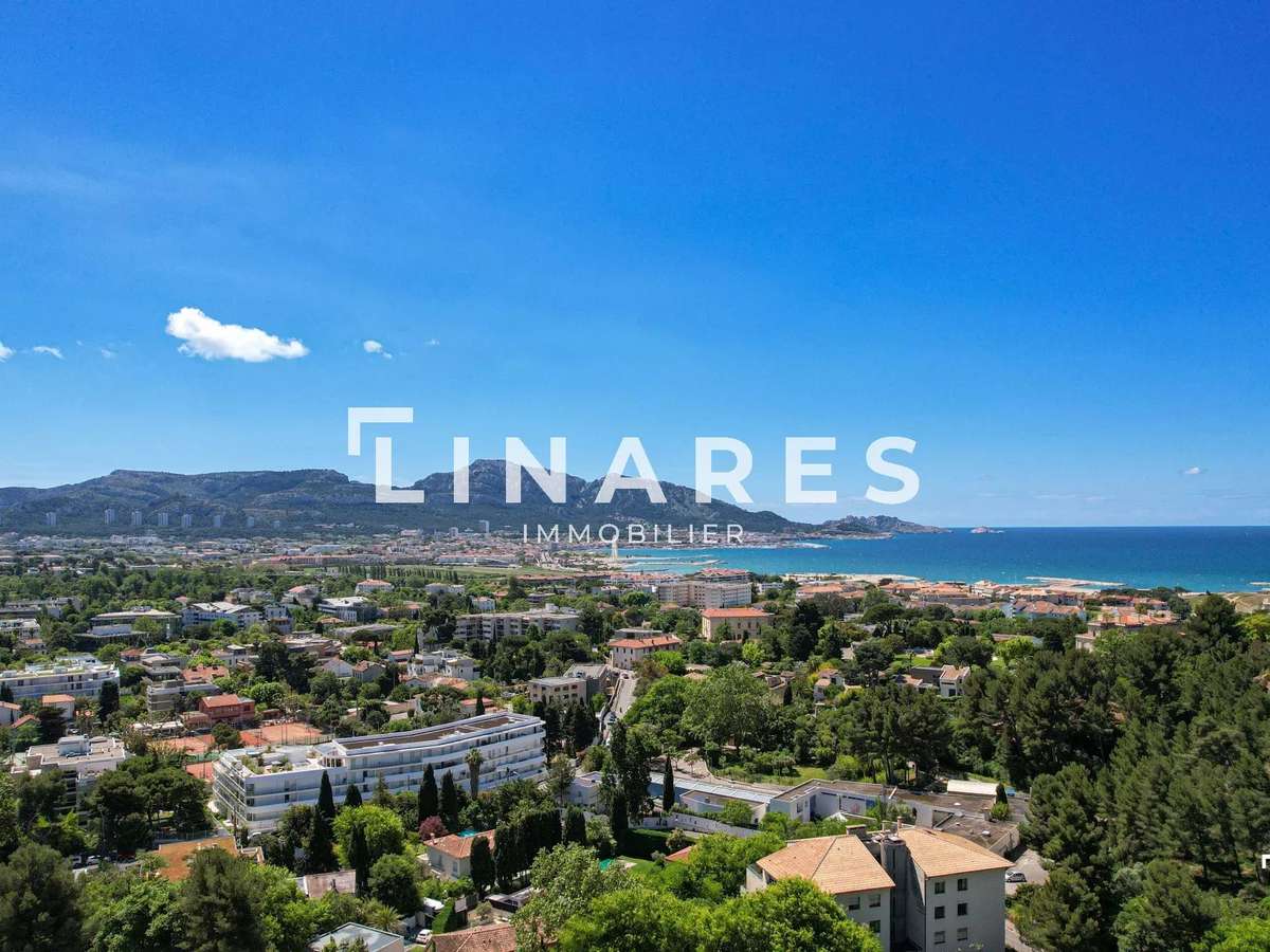 Apartment Marseille 8e