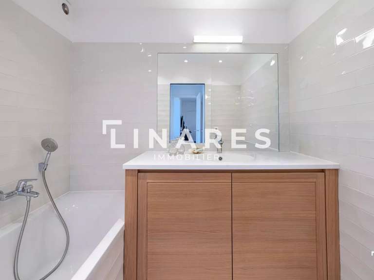 Appartement Marseille 8e - 2 chambres - 97m²