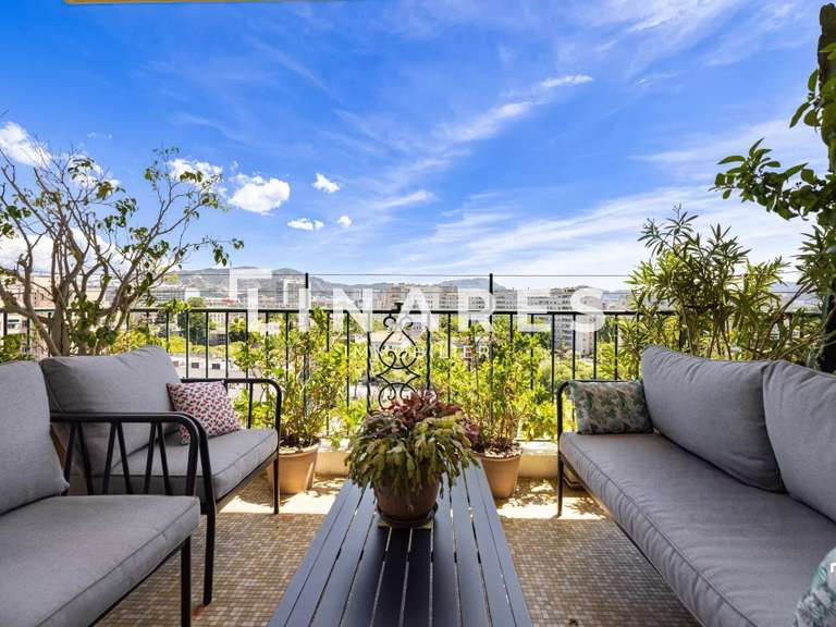 Appartement Marseille 8e - 2 chambres - 97m²