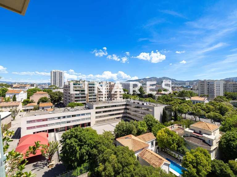 Appartement Marseille 8e - 2 chambres - 97m²