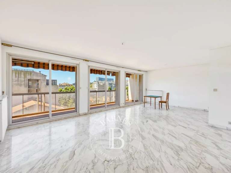 Appartement Marseille 8e - 3 chambres - 130m²