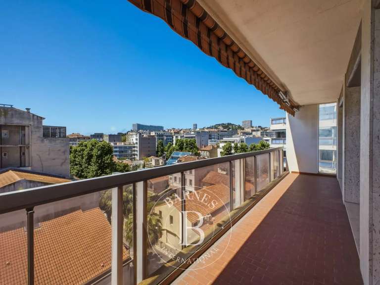 Appartement Marseille 8e - 3 chambres - 130m²