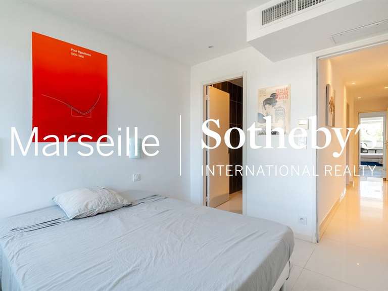 Appartement Marseille 8e - 6 chambres - 184m²
