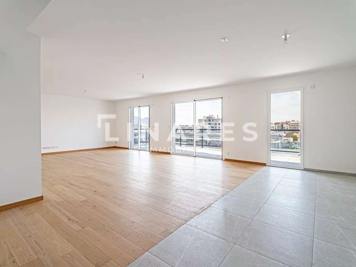 Apartment Marseille 8e
