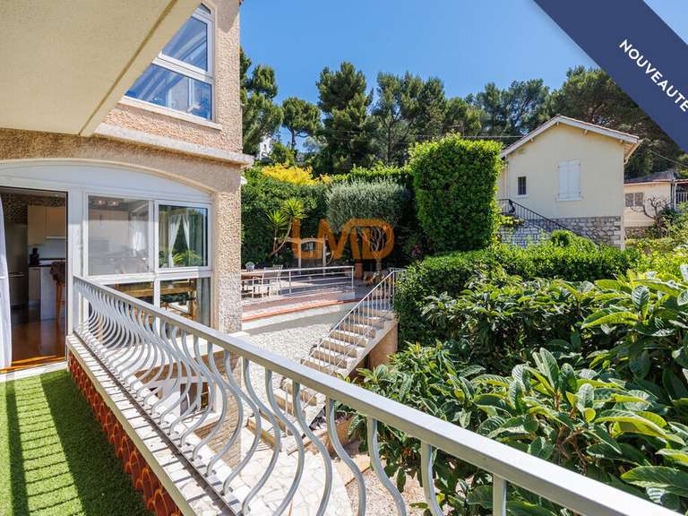 Appartement Marseille 8e - 2 chambres - 94m²