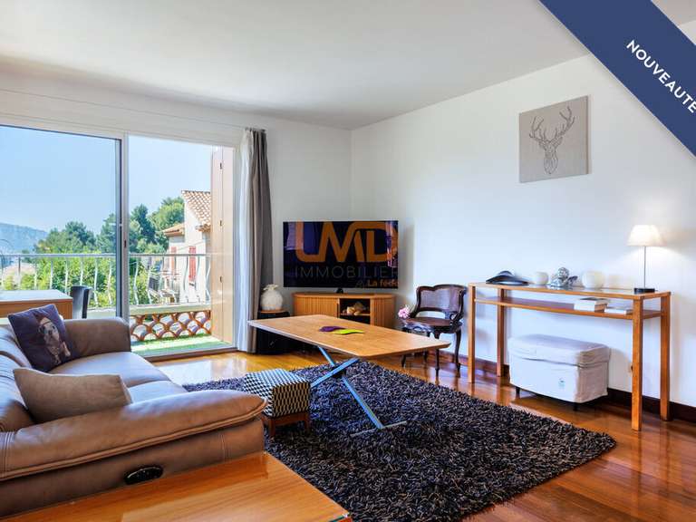 Appartement Marseille 8e - 2 chambres - 94m²