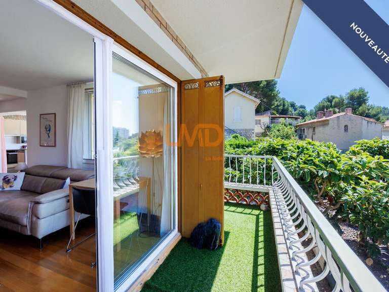 Appartement Marseille 8e - 2 chambres - 94m²
