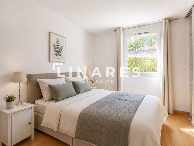 Appartement Marseille 8e - 2 chambres - 67m²