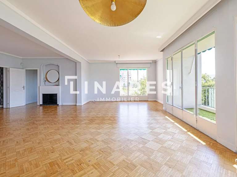 Apartment Marseille 8e - 5 bedrooms - 195m²