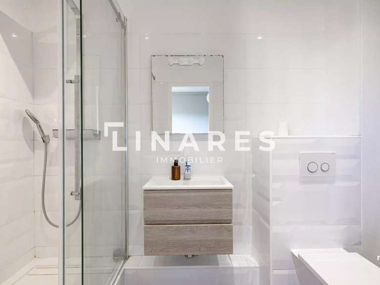 Apartment Marseille 8e - 5 bedrooms - 195m²