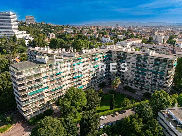 Appartement Marseille 8e - 5 chambres - 195m²