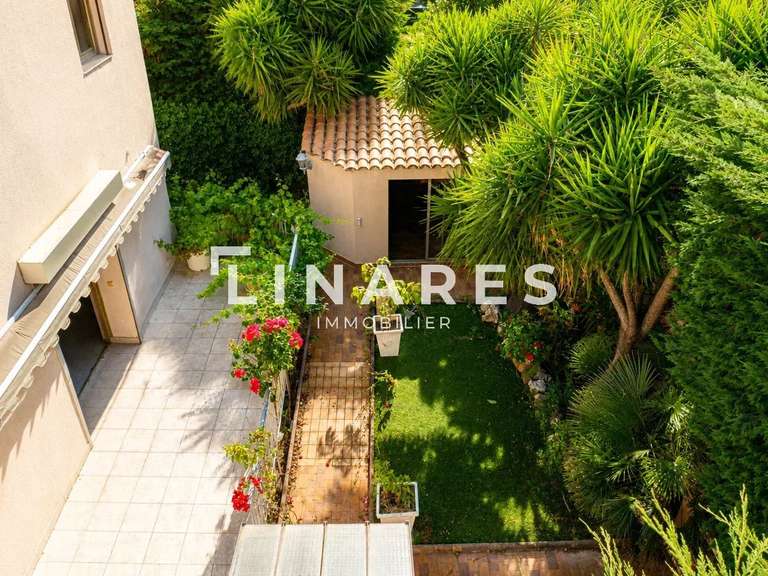 Appartement Marseille 8e - 4 chambres - 152m²