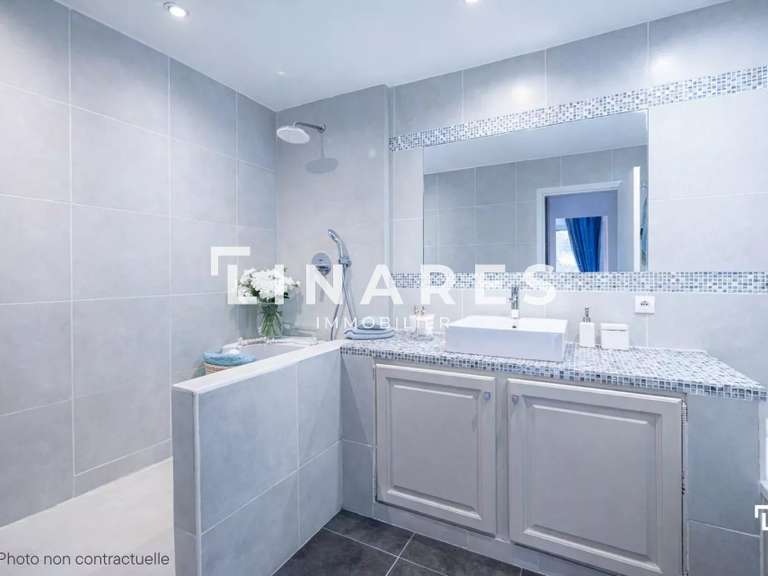 Appartement Marseille 8e - 2 chambres - 147m²
