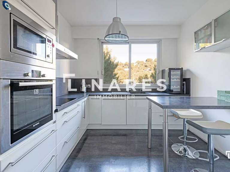 Appartement Marseille 8e - 2 chambres - 147m²