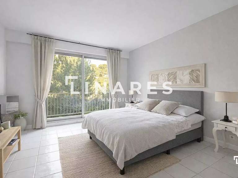 Appartement Marseille 8e - 2 chambres - 147m²