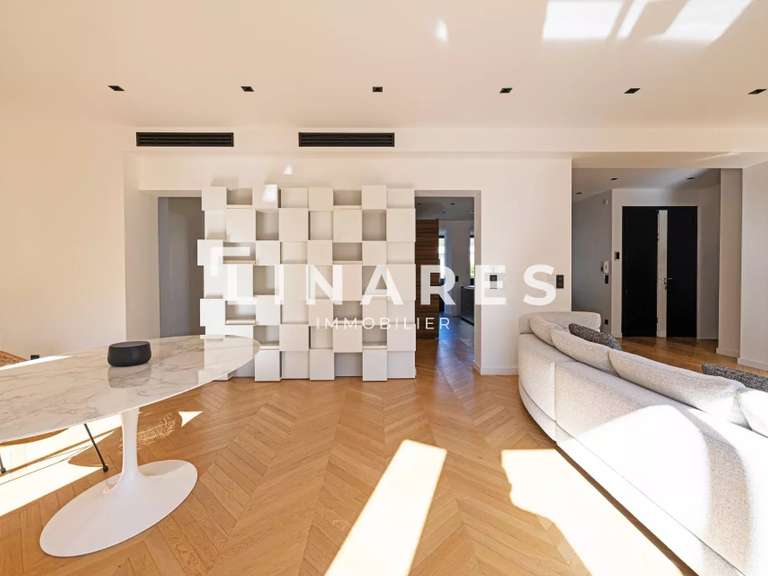Appartement Marseille 8e - 2 chambres - 121m²