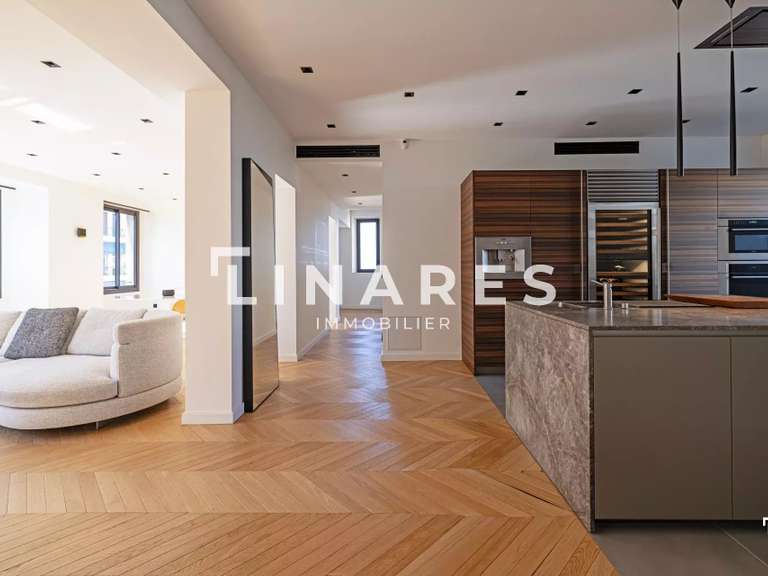 Appartement Marseille 8e - 2 chambres - 121m²