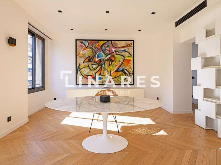 Appartement Marseille 8e - 2 chambres - 121m²