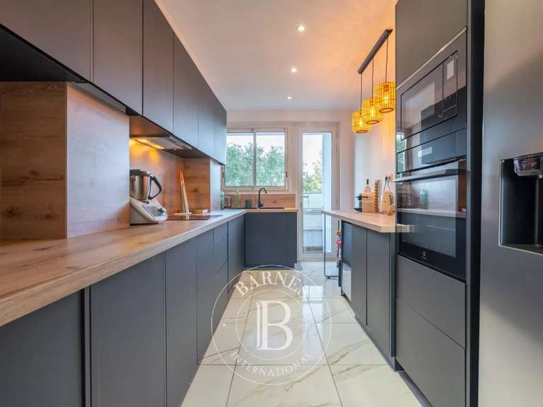 Appartement Marseille 8e - 2 chambres - 108m²