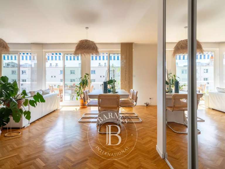 Appartement Marseille 8e - 2 chambres - 108m²