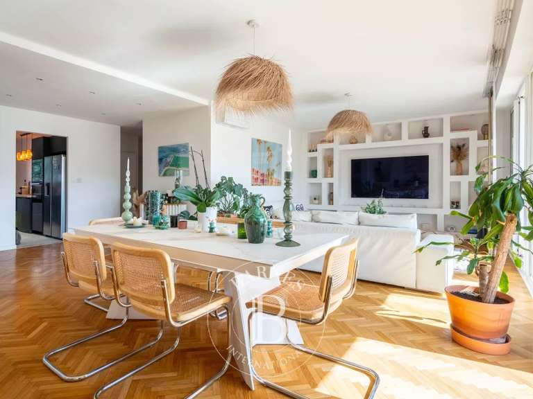 Appartement Marseille 8e - 2 chambres - 108m²