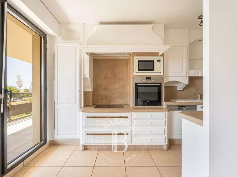 Appartement Marseille 8e - 2 chambres - 72m²