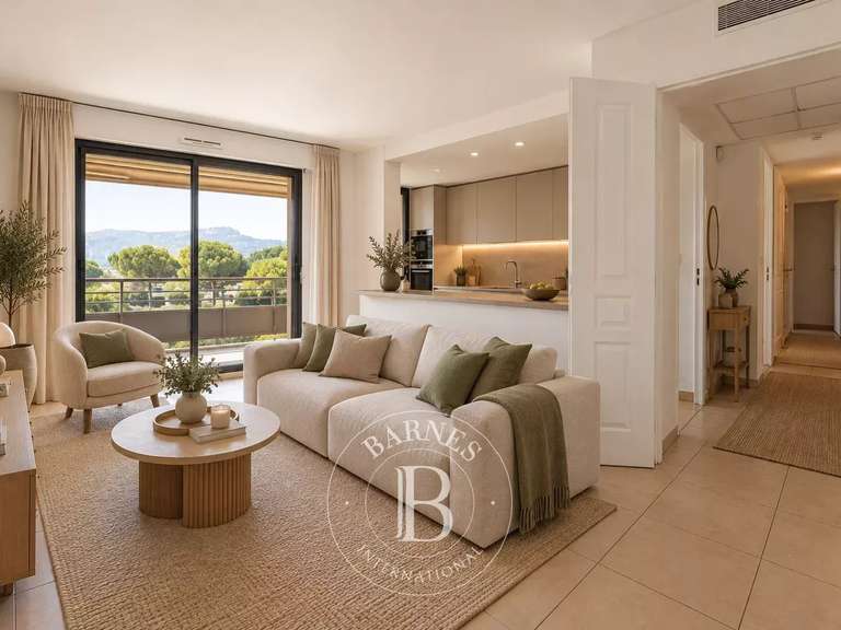 Appartement Marseille 8e - 2 chambres - 72m²