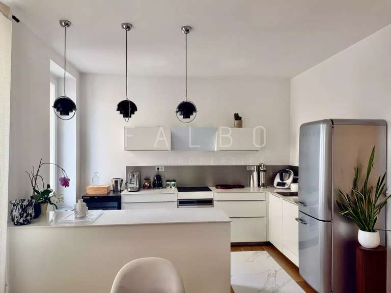 Appartement Marseille 8e - 3 chambres - 97m²