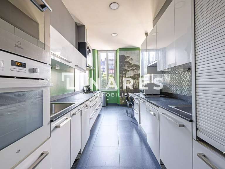 Appartement Marseille 8e - 4 chambres - 198m²